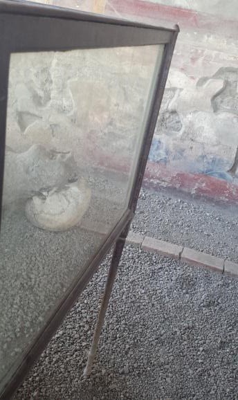 死体をかたどった石膏像 死体をかたどった石膏像