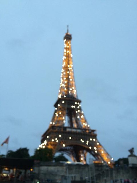 エッフェル塔の夜景 エッフェル塔の夜景