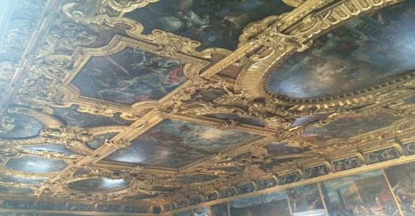 ドゥカーレ宮殿の天井画