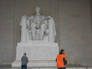 リンカーンの像