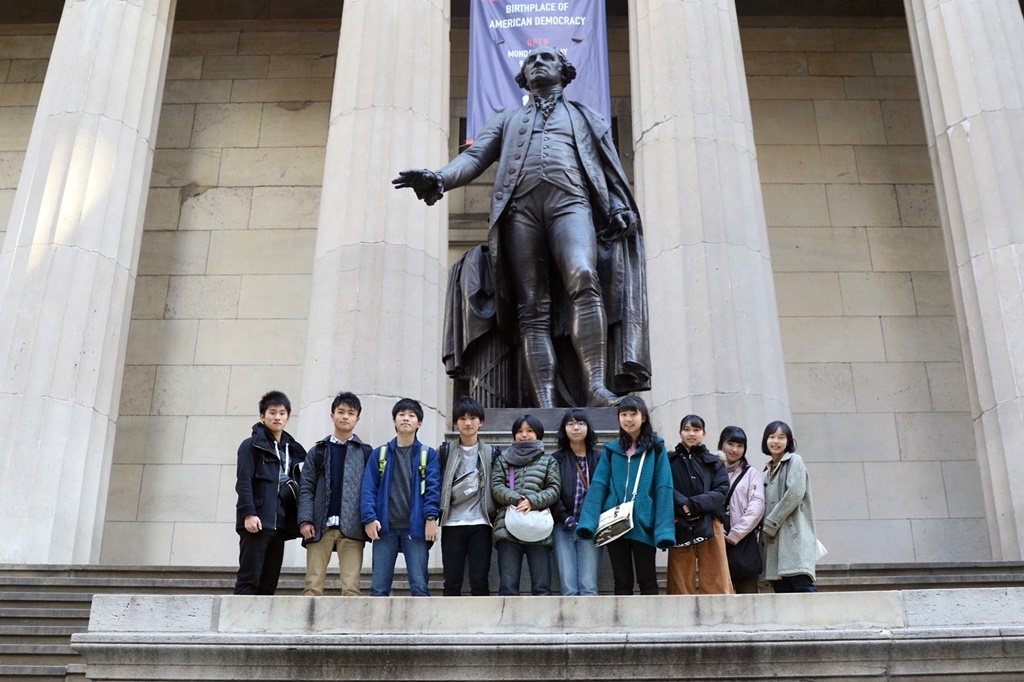Federal Hall National Memorialとジョージ・ワシントン像